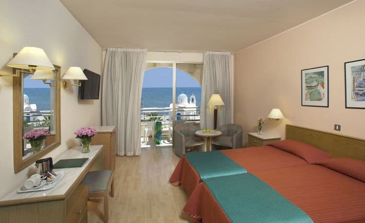 The Golden Coast Beach Hotel
