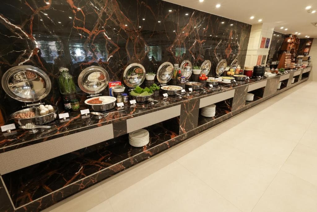 SOBIT SAROVAR PORTICO