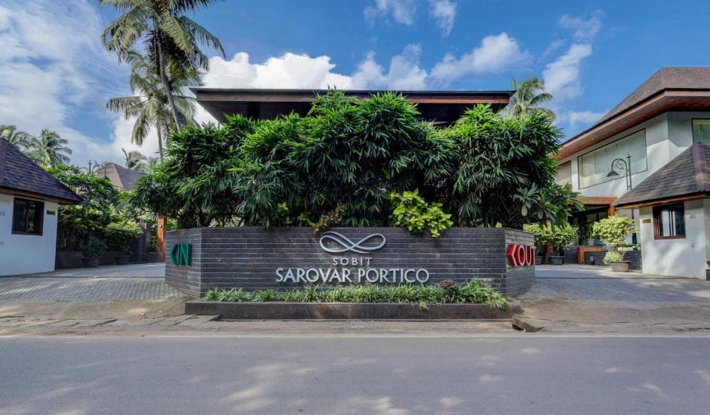 SOBIT SAROVAR PORTICO