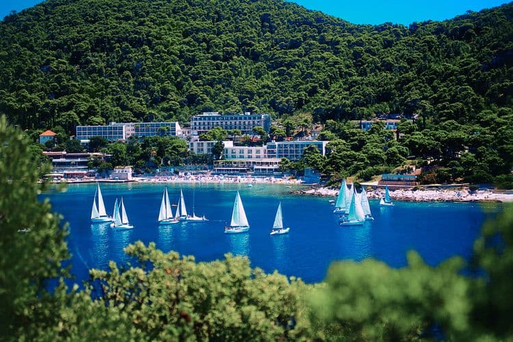 Vis Hotel