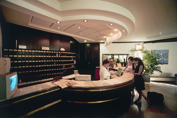 Vis Hotel