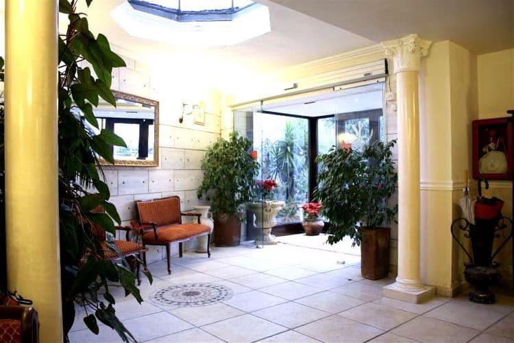 Villa Linda Hotel