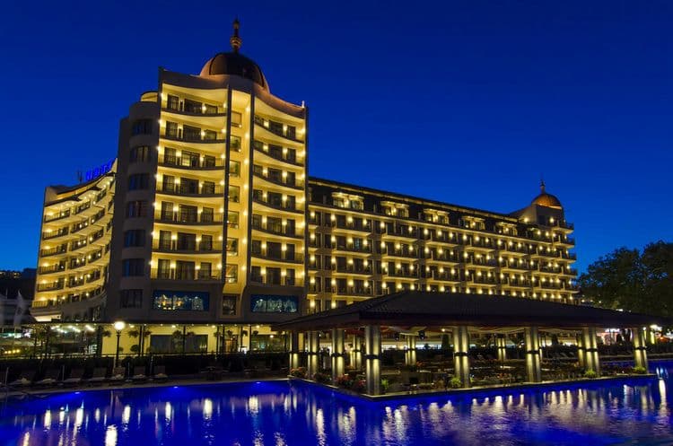 Admiral Hotel