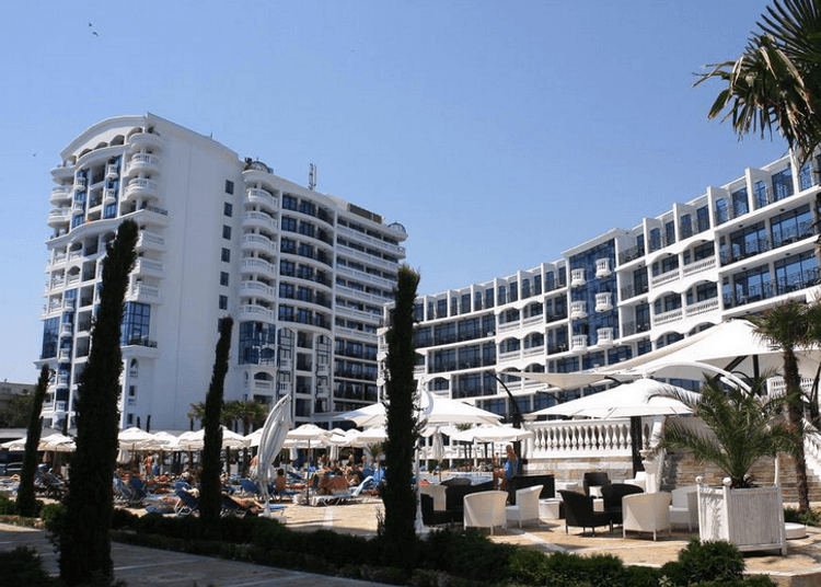 Chaika Beach Resort