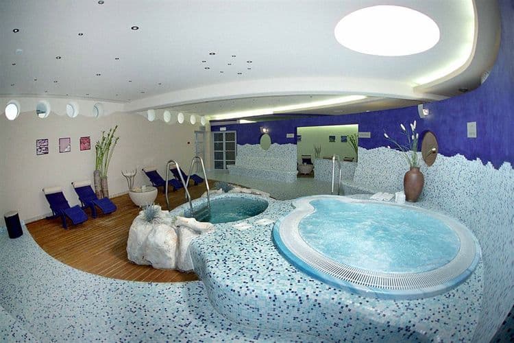 Valamar Crystal Hotel