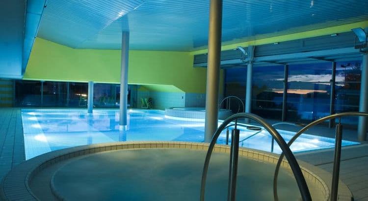 Maestral Resort & Casino