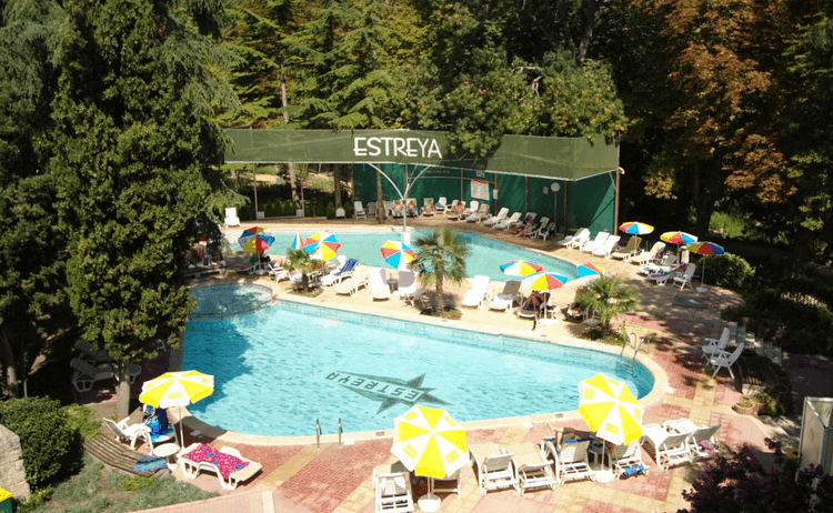 Estreya Palace Hotel