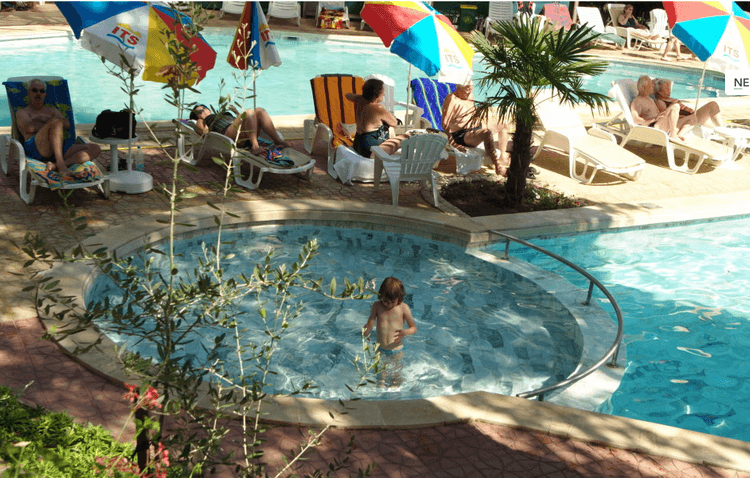 Estreya Palace Hotel