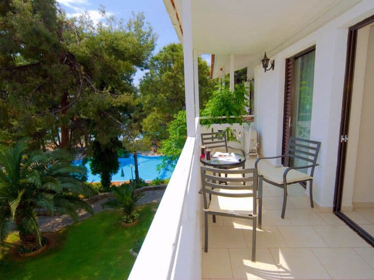 Porfi Beach Hotel