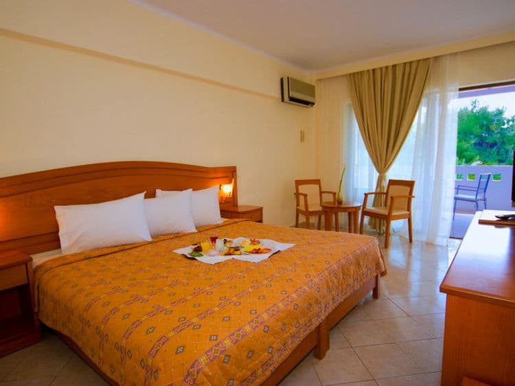Porfi Beach Hotel