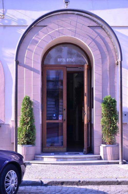 Ostas Hotel