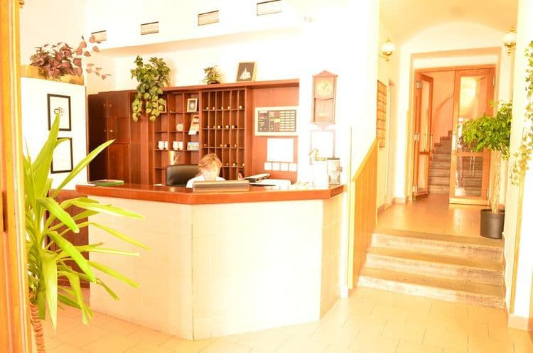 Ostas Hotel