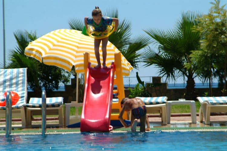Lemon Beach Hotel