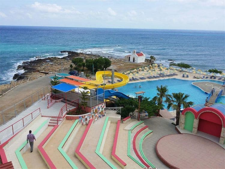 Eri Beach & Village