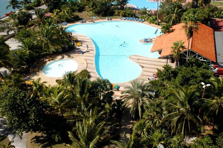 Complejo Puntarena Playa Caleta