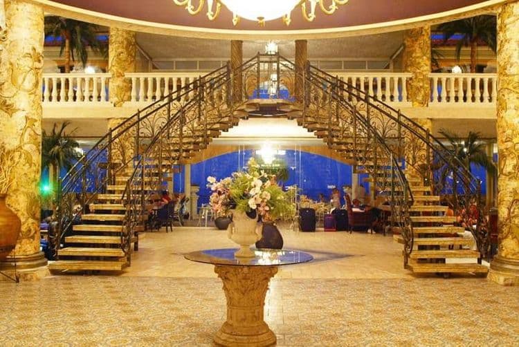 Royal Park Hotel