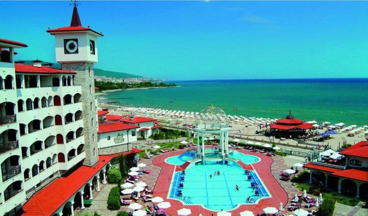 Royal Palace Helena Sands