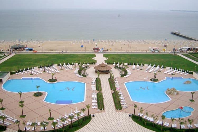 DIT Majestic Beach Resort