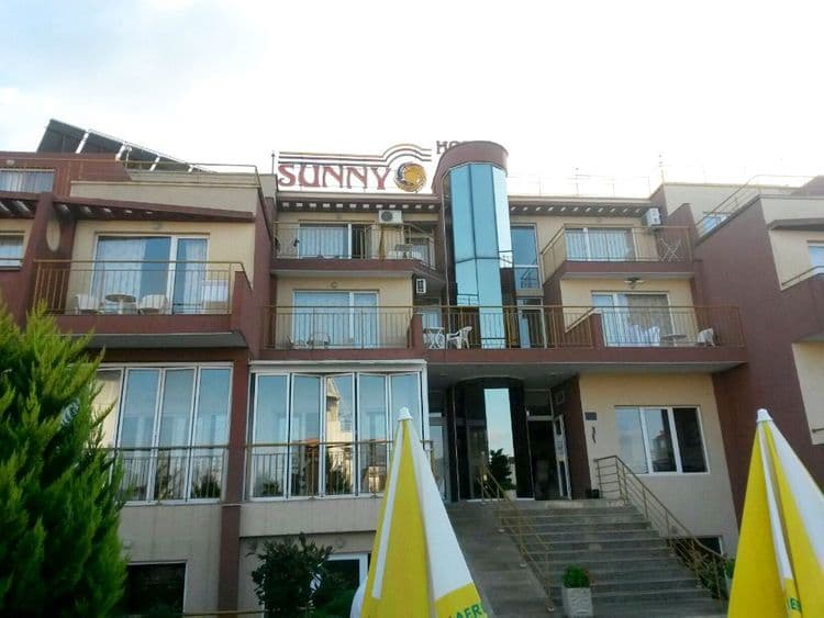 Sunny Hotel