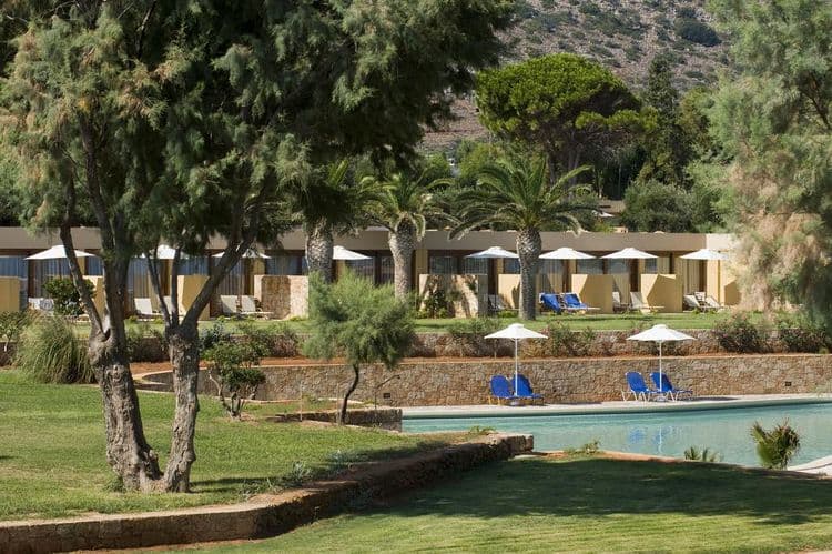 Kernos Beach Hotel & Bungalows
