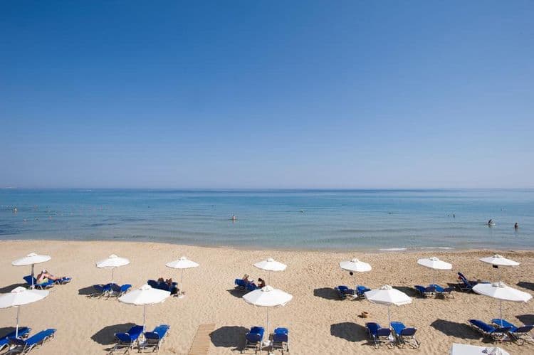Kernos Beach Hotel & Bungalows