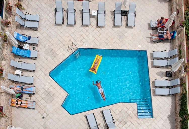 Mari Kristin Beach Hotel