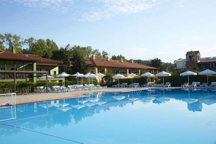 Simantro Beach Hotel