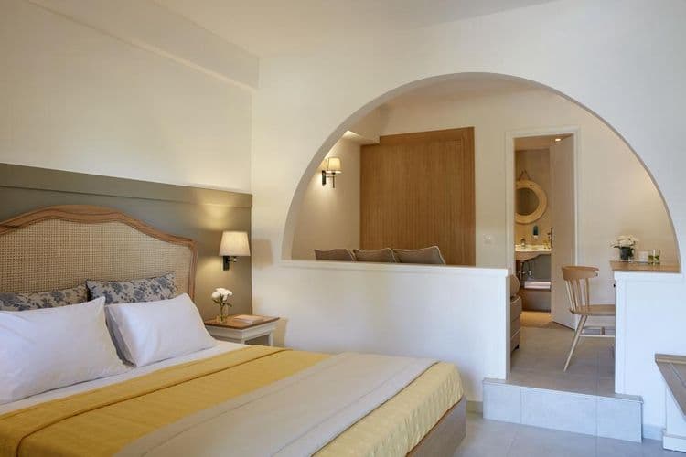 Simantro Beach Hotel