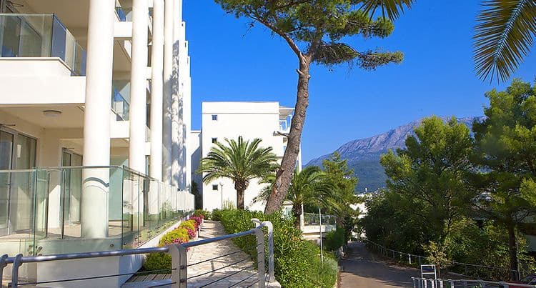 Riviera Resort Hotel