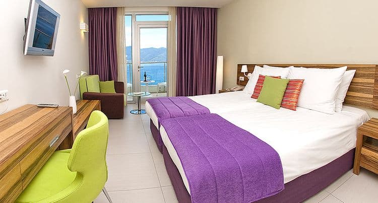 Riviera Resort Hotel