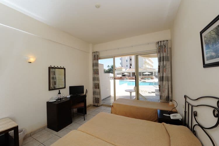 Pierre Anne Beach Hotel