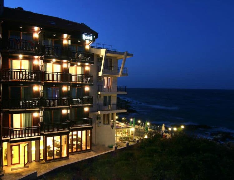 Fjord Hotel