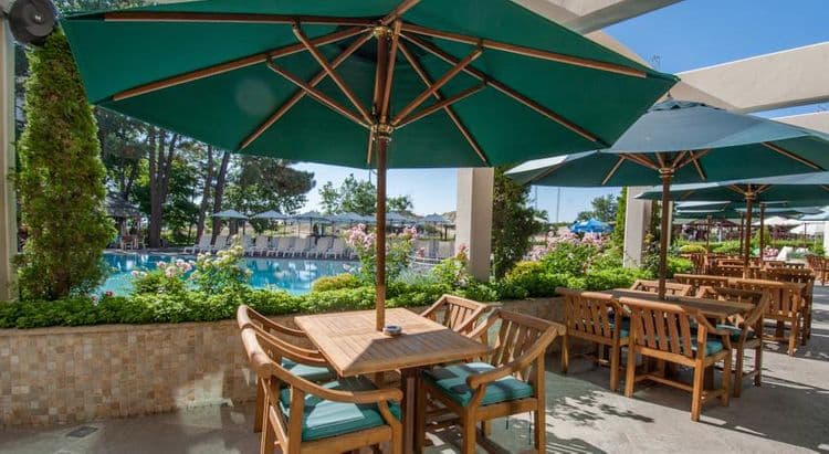 Jeravi Hotel