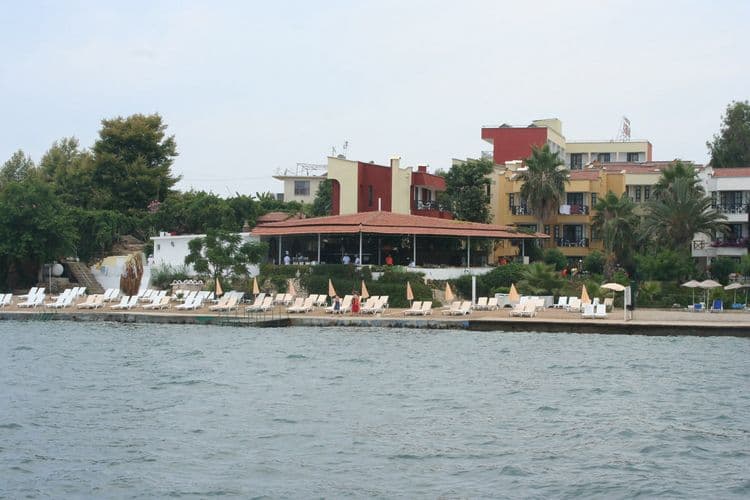 Club Cemar Beach