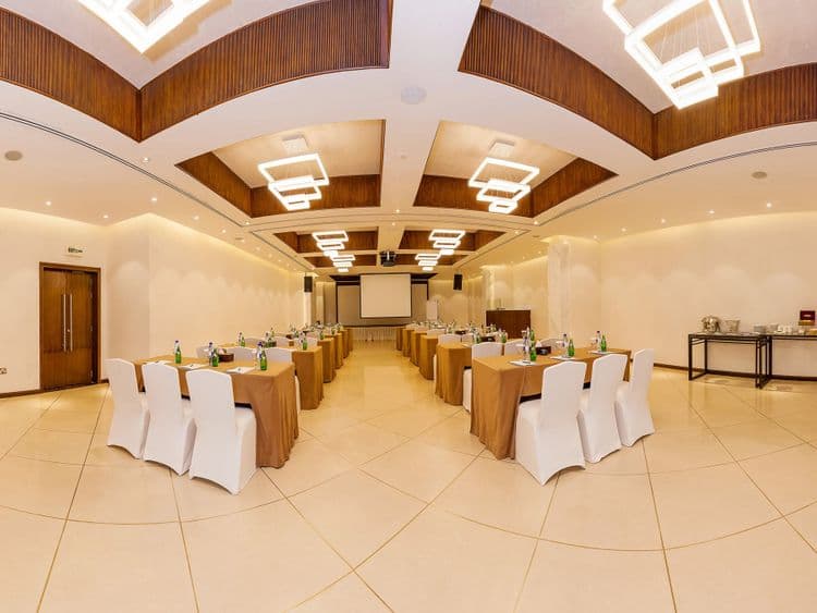 Flora Grand Hotel