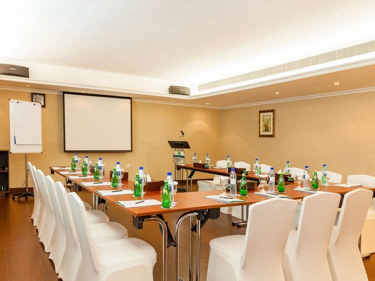 Flora Grand Hotel