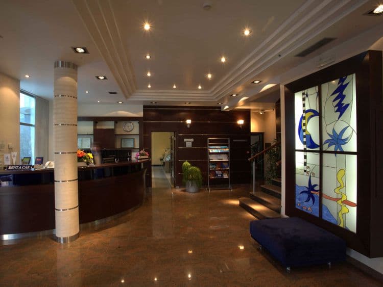 Blue Star Hotel