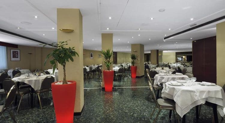 Kyriad Andorra Comtes d'Urgell Hotel