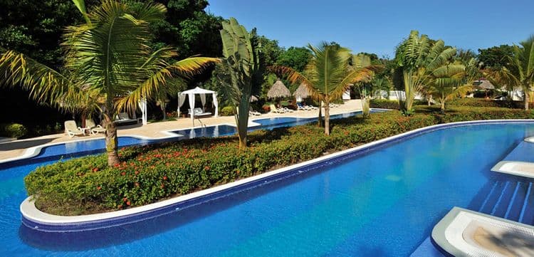Luxury Bahia Principe Cayo Levantado