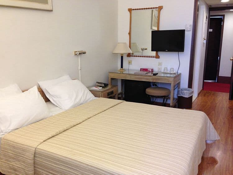 Best Western Candia Hotel