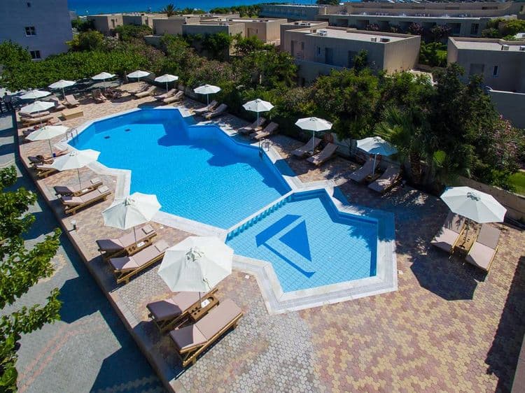 Enorme Armonia Beach