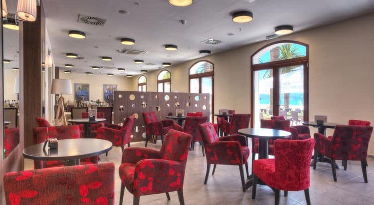 Pine Hotel