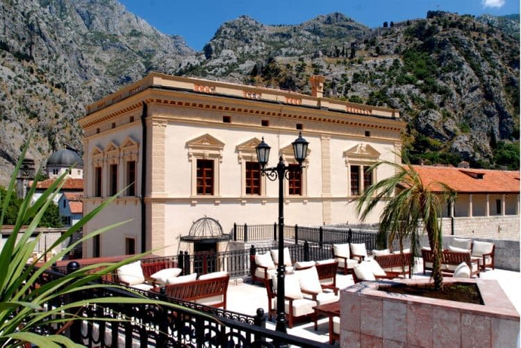 Cattaro Hotel