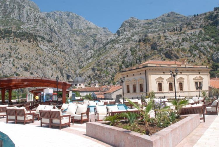Cattaro Hotel
