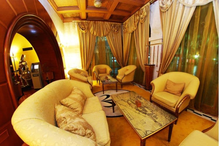 Cattaro Hotel
