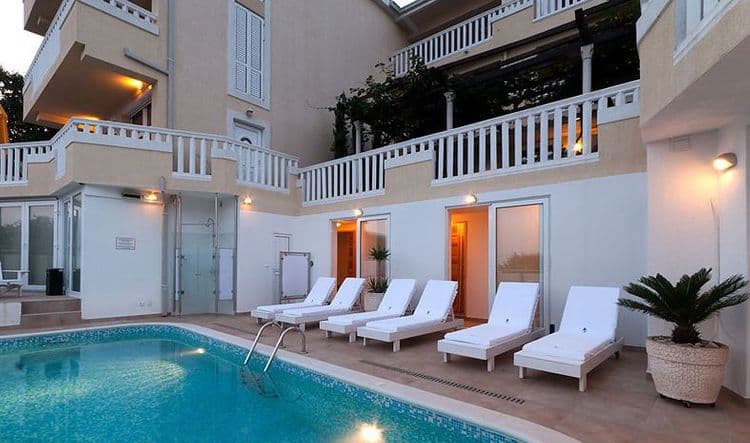Villa Tenzera