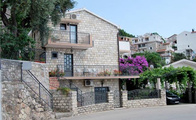 Villa Teodora (Kentera Apartments)
