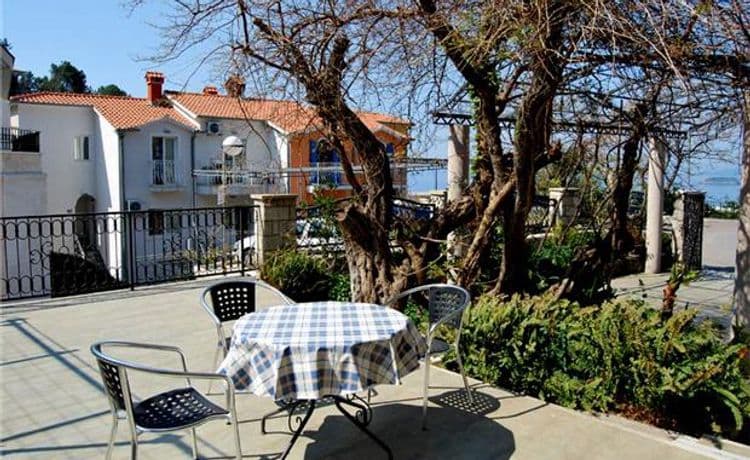 Villa Teodora (Kentera Apartments)