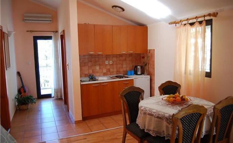 Villa Teodora (Kentera Apartments)