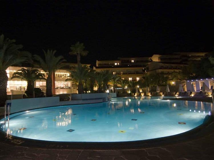 Lagomandra Hotel & Spa